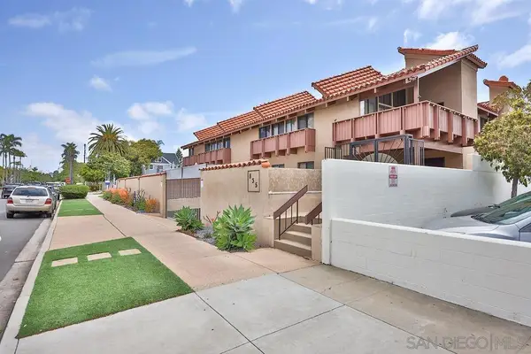 835 D Ave #4, Coronado, CA 92118