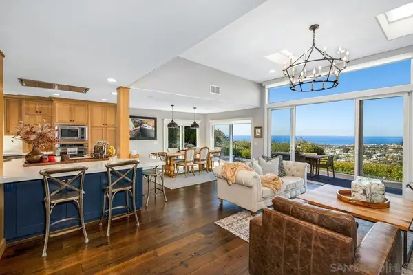 6502 Manana Place, La Jolla, CA 92037