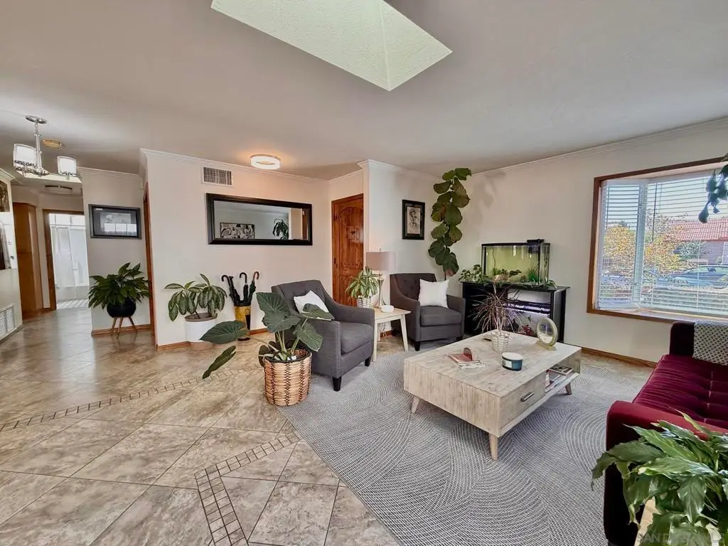 2767 Lancha St, San Diego, CA 92111 - #1