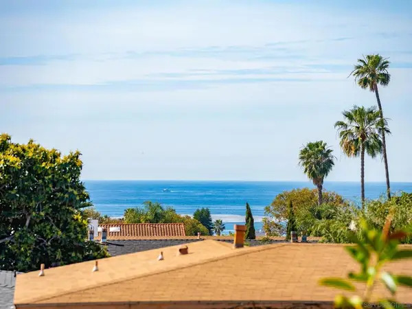 863 Agate St #4, San Diego, CA 92109