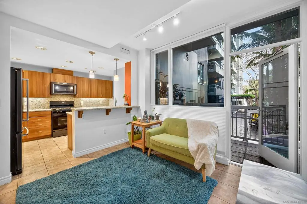 300 W Beech St #10, San Diego, CA 92101 - #1
