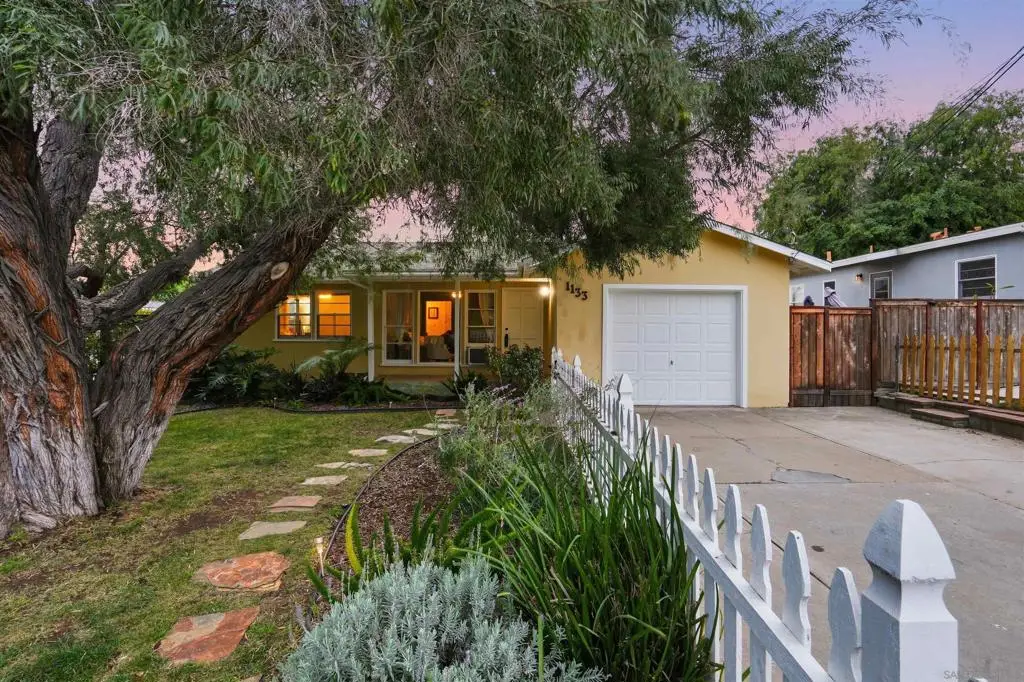 1133 W 13th Ave, Escondido, CA 92025 - #1