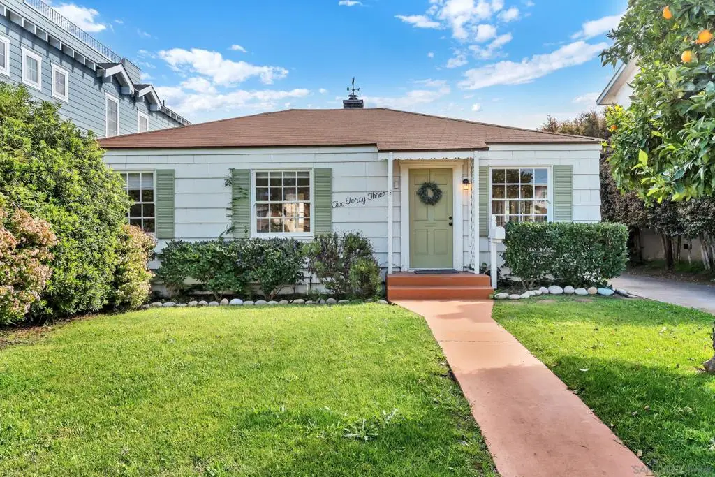 241 243 F Avenue, Coronado, CA 92118 - #1