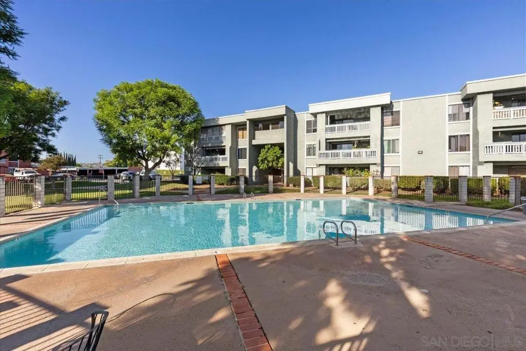 1060 E Washington Ave #5, Escondido, CA 92025 - #1