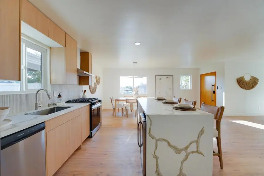 4960 Sparks Ave, San Diego, CA 92110 - #3