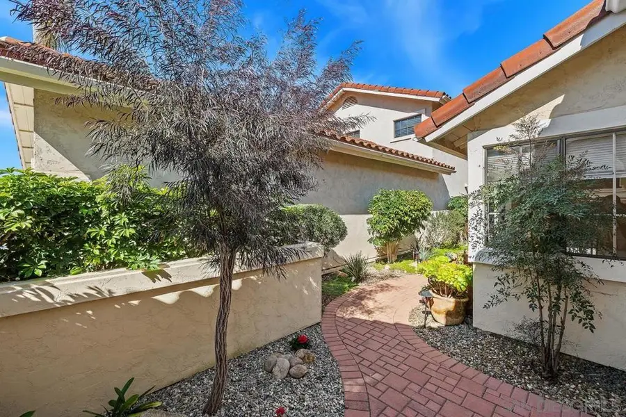 4040 Caminito Suero, San Diego, CA 92122 - #3
