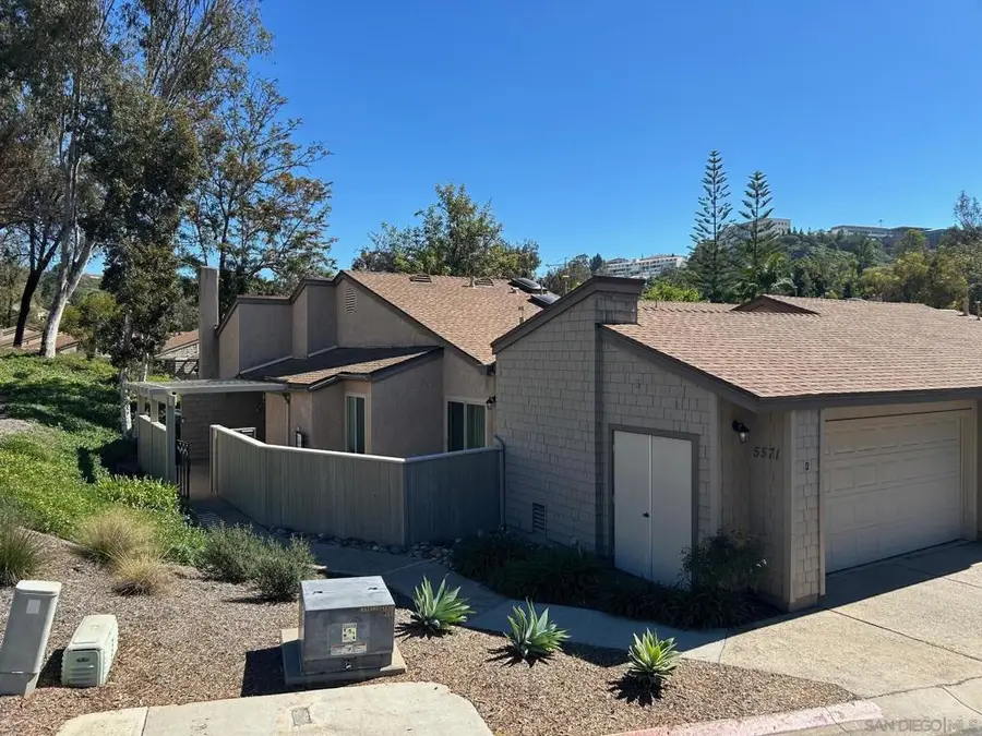 5571 Adobe Falls Rd #D, San Diego, CA 92120 - #2