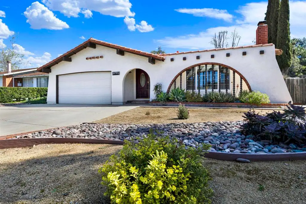 12435 Old Pomerado Rd, Poway, CA 92064 - #1