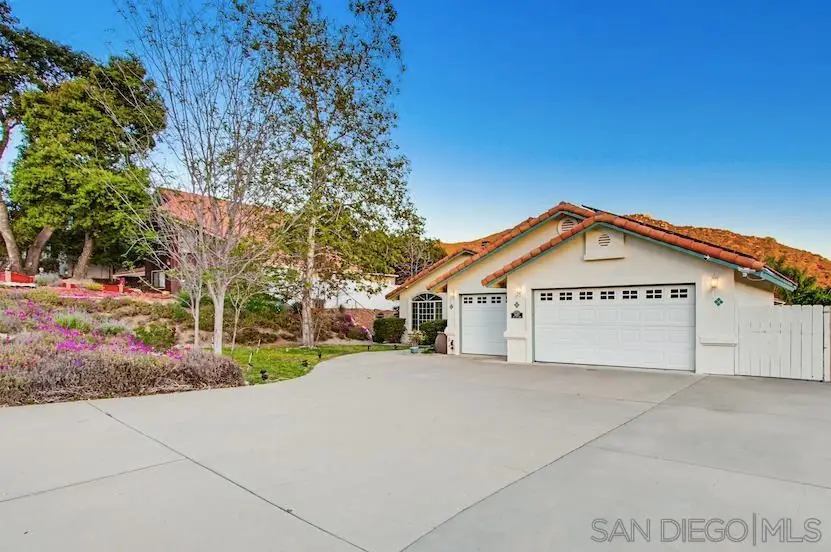 24427 Del Amo Rd, Ramona, CA 92065 - #2