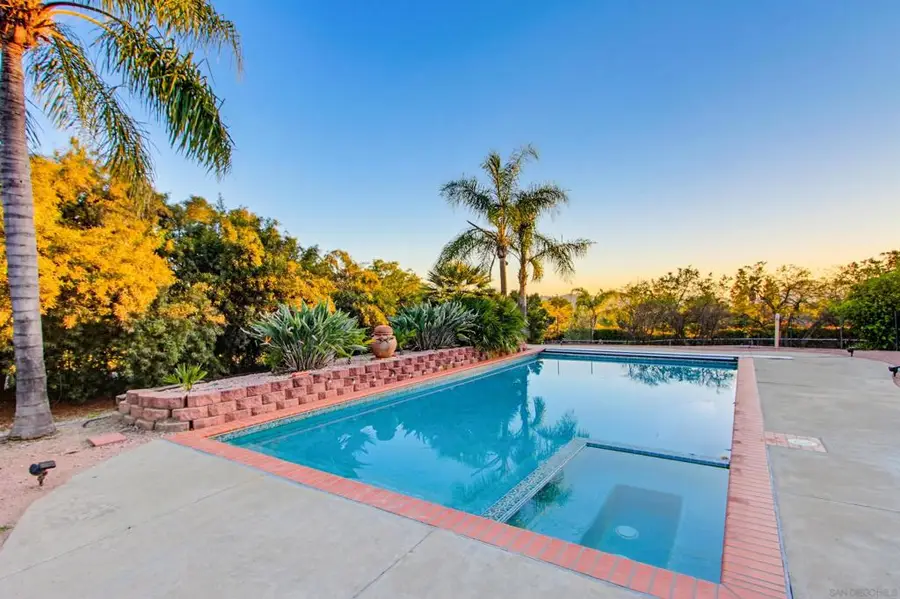 24427 Del Amo Rd, Ramona, CA 92065 - #3