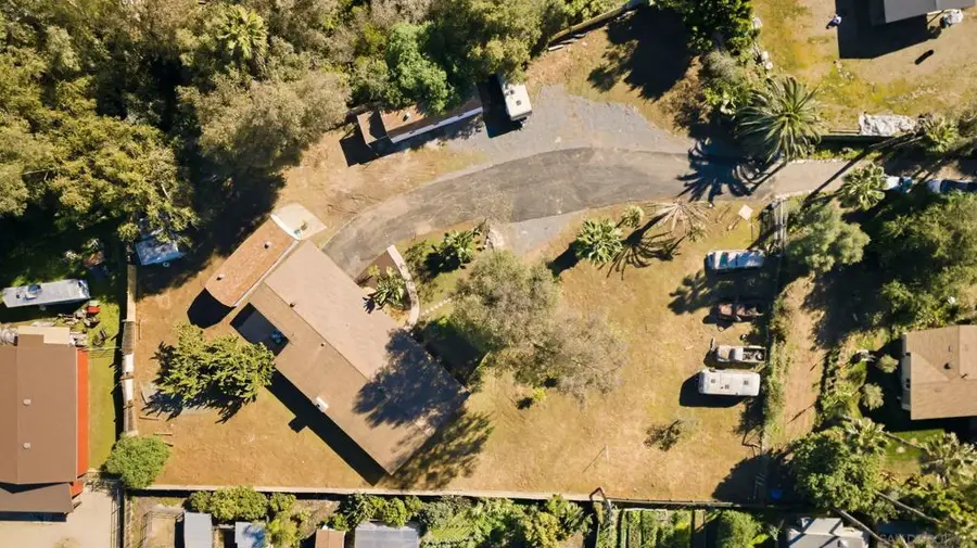 646 Barsby St, Vista, CA 92084 - #2