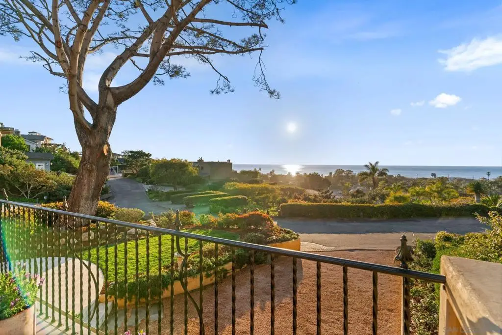 2061 Seaview Ave., Del Mar, CA 92014 - #1