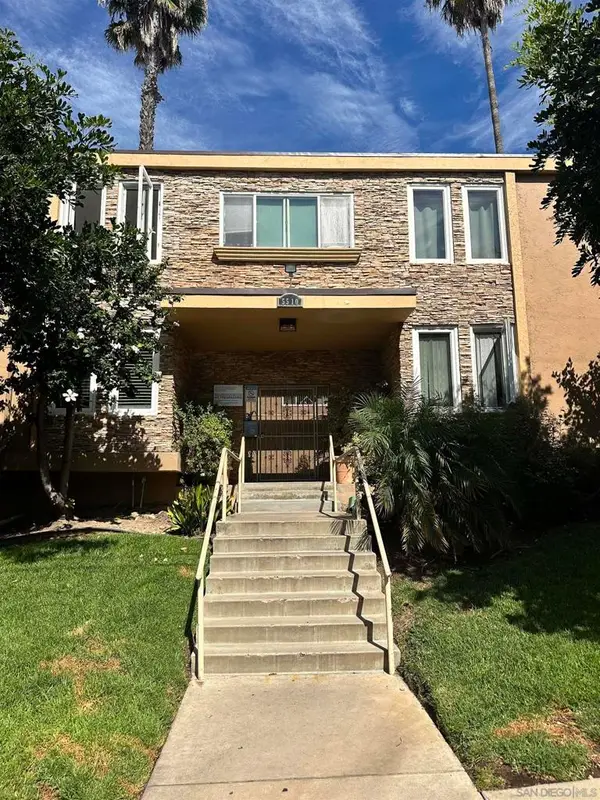 5510 Adelaide Ave. #1, San Diego, CA 92115