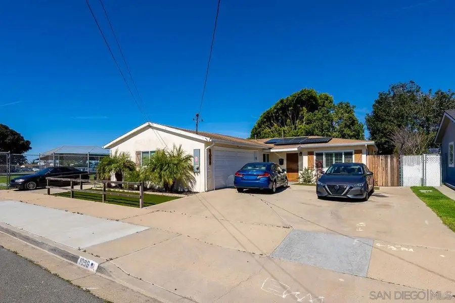 1096 Grove Avenue, Imperial Beach, CA 91932 - #2