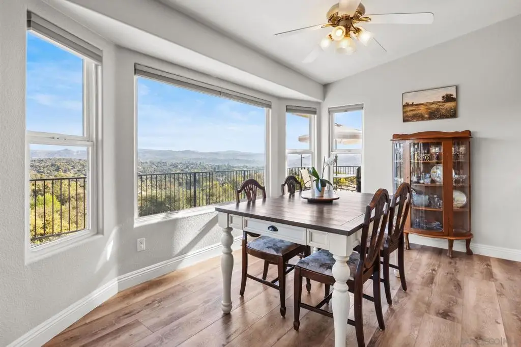 1033 Via Contenta, Escondido, CA 92029 - #1
