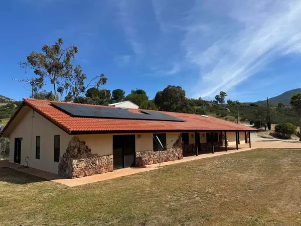 1394 Peutz Valley Road, Alpine, CA 91901