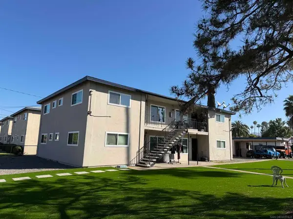 1718 Crofton Ln, Escondido, CA 92027