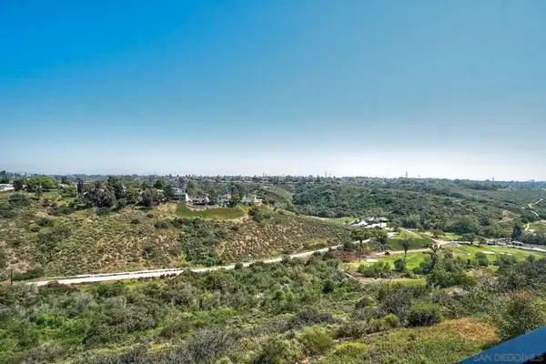 2959 Cowley Way #95, San Diego, CA 92117