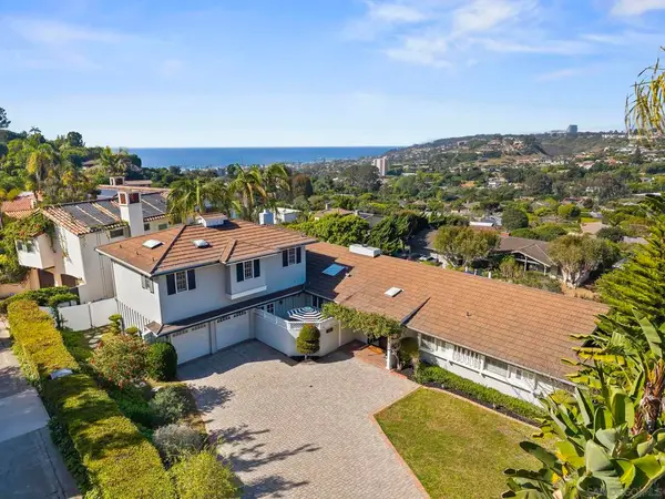 7753 Via Capri, La Jolla, CA 92037