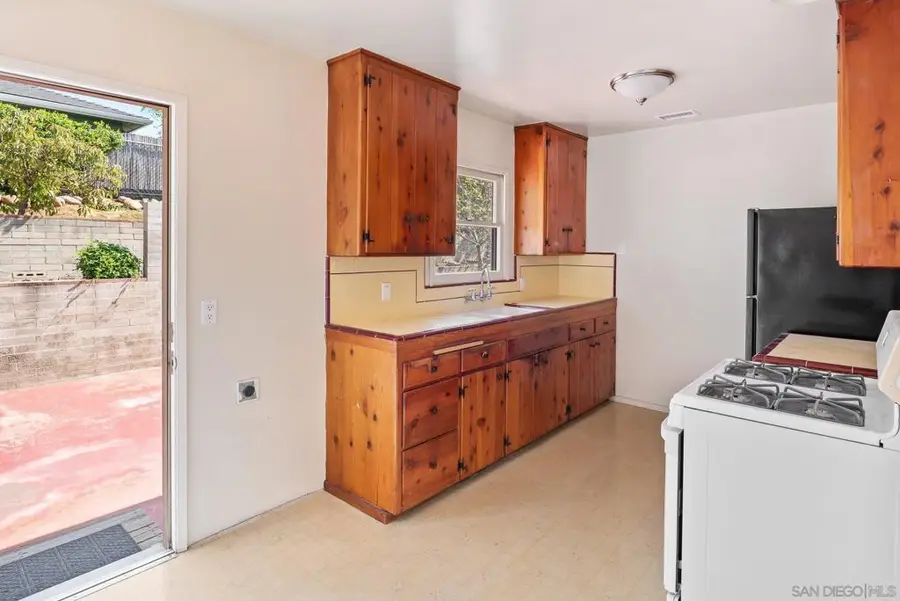 5037 Waring Rd, San Diego, CA 92120 - #3