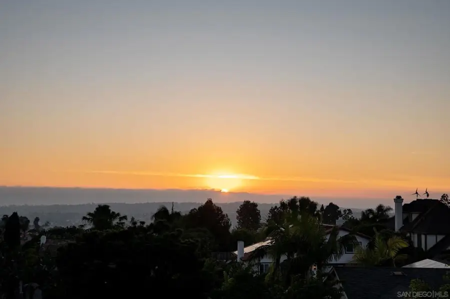 2767 Vista Del Oro, Carlsbad, CA 92009 - #2