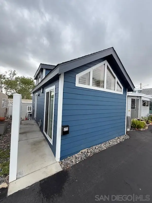 170 Diana St #SPC 25, Encinitas, CA 92024