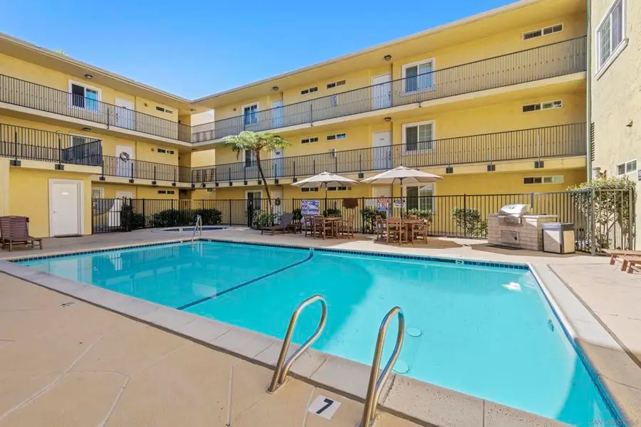 5055 Collwood #320, San Diego, CA 92115 - #2