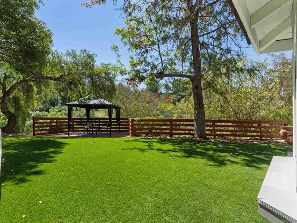 2277 Dunstan, Oceanside, CA 92054
