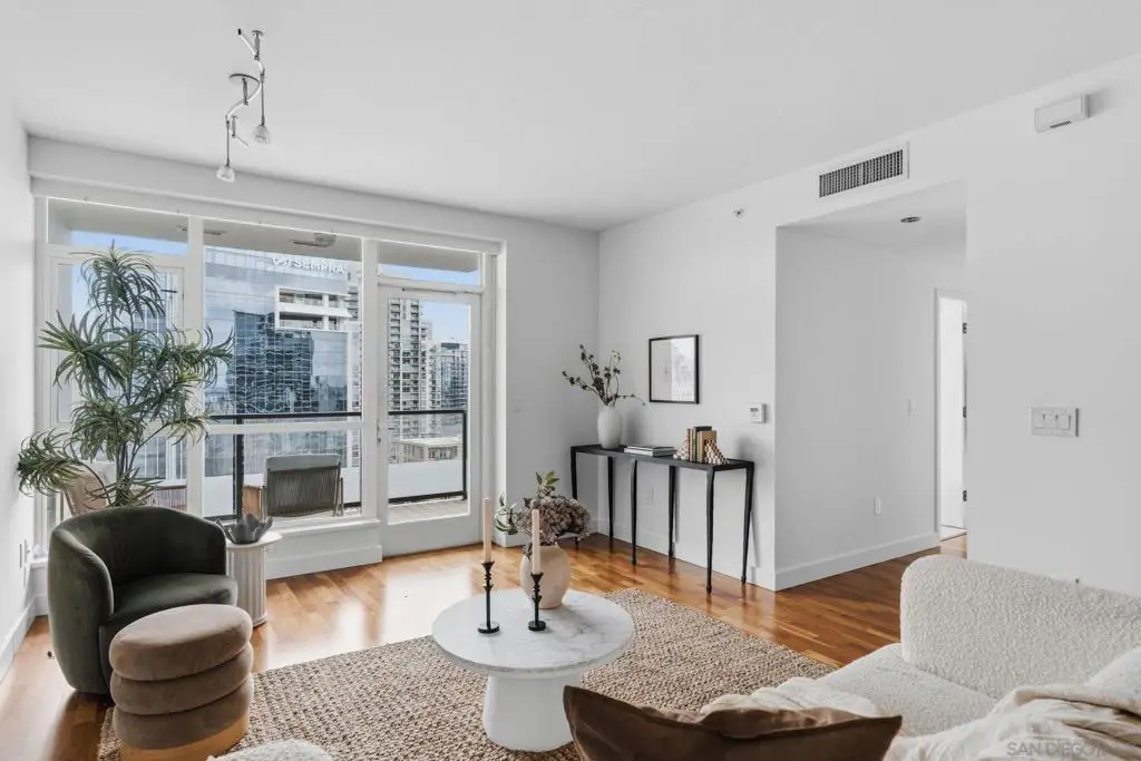 325 7th Avenue #1801, San Diego, CA 92101 - #1