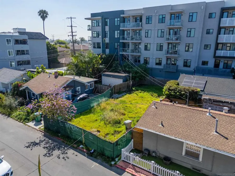 3057 Walton, San Diego, CA 92116 - #2