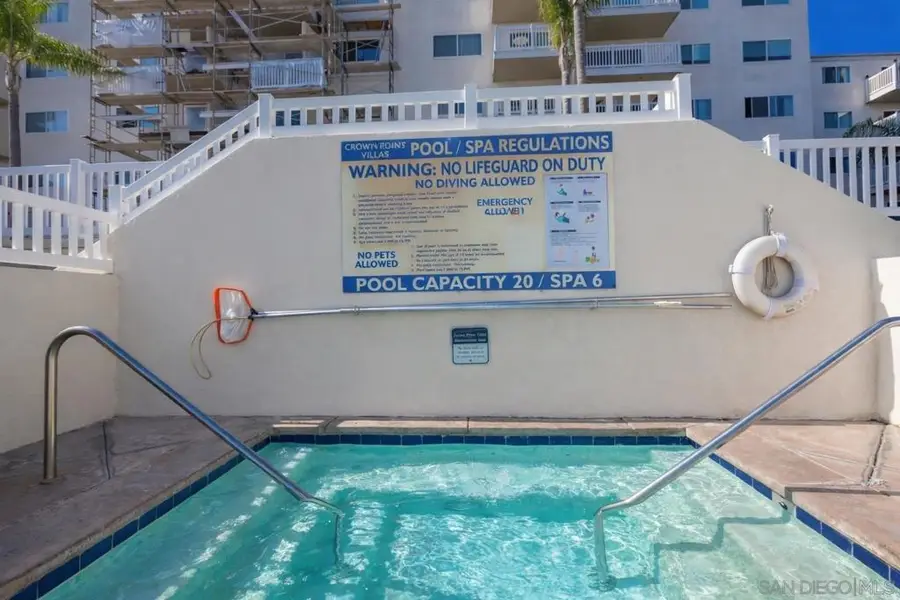 3999 Crown Point Dr #29, San Diego, CA 92109 - #2