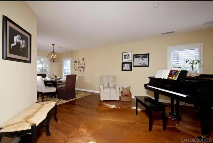 2552 Valley Waters Ct,, Spring Valley, CA 91978 - #3