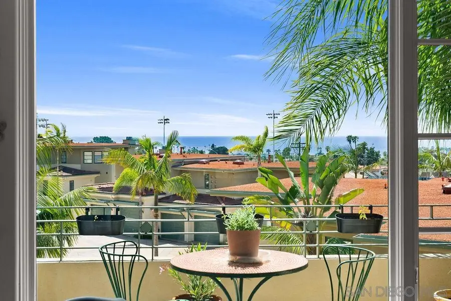 7157 Fay Ave, La Jolla, CA 92037 - #2