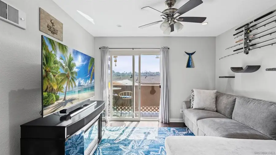 4368 Temecula St #205, San Diego, CA 92107 - #2