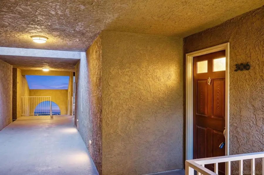 2275 Del Mar Way #306, Corona, CA 92882 - #3