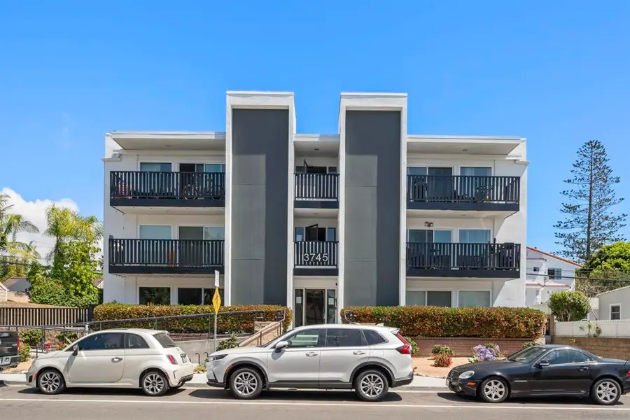 3745 Riviera Dr. #1, San Diego, CA 92109 - #2