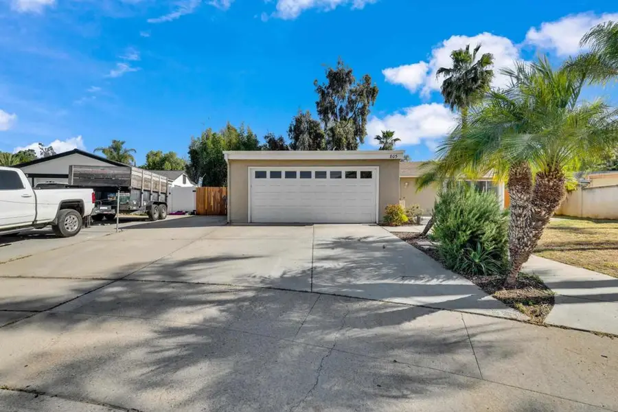 805 Avenida Taxco, Vista, CA 92084 - #2