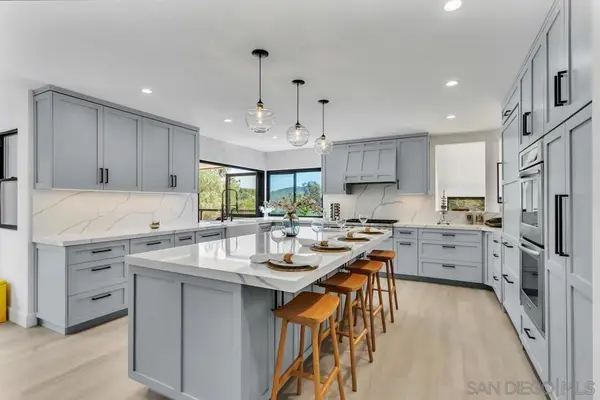 3453 Via Loma Vista, Escondido, CA 92029