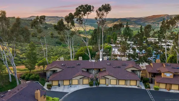 7366 Mission Trails Dr #104, Santee, CA 92071