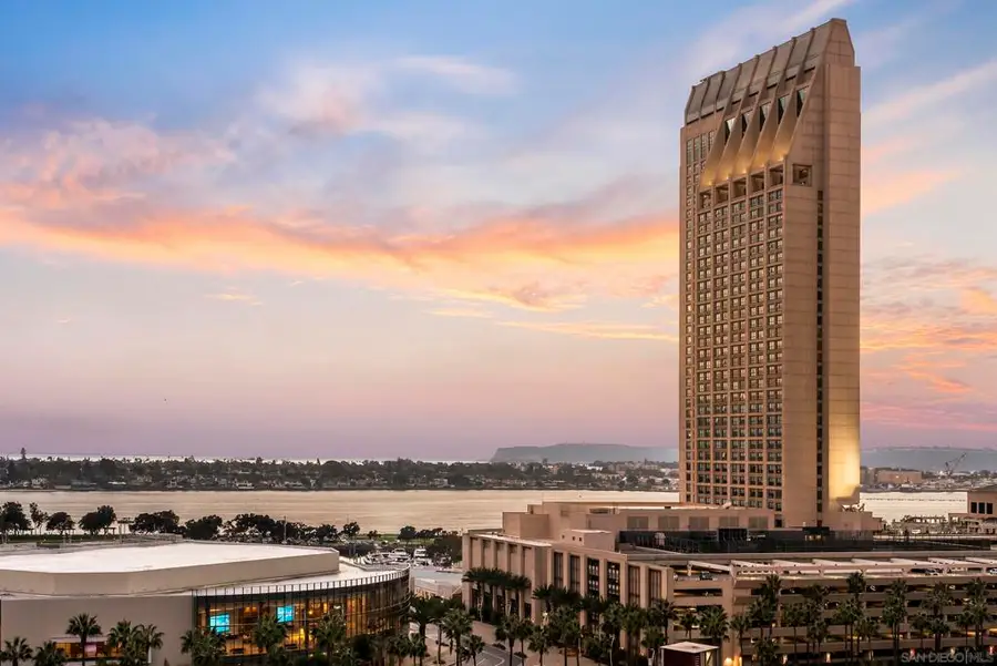 555 Front St. #1302, San Diego, CA 92101 - #3