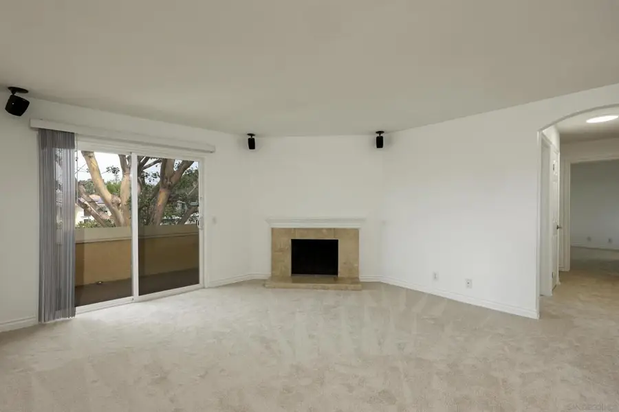 9949 Erma Rd #203, San Diego, CA 92131 - #3