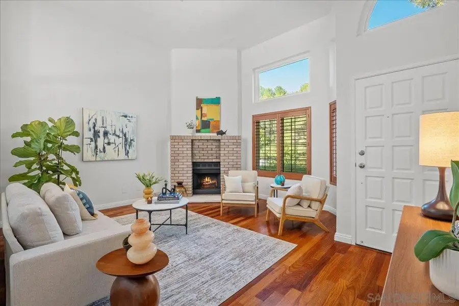 9451 Lake Murray Blvd #E, San Diego, CA 92119 - #2