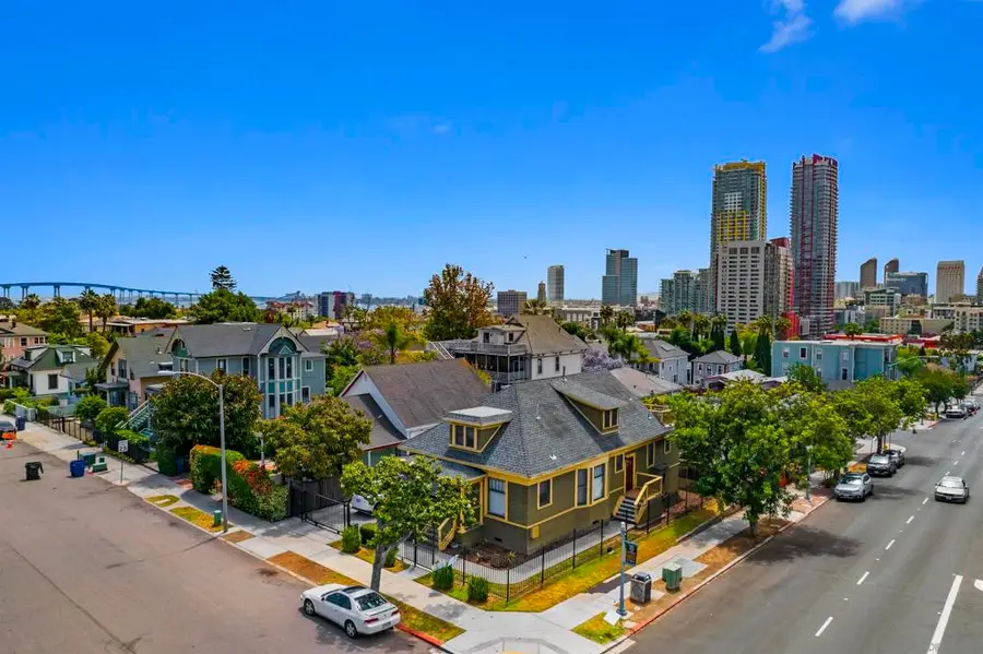 572 21st Street, San Diego, CA 92102 - #3