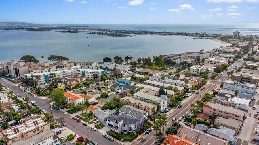 Address Withheld By Seller, San Diego, CA 92109 - #3