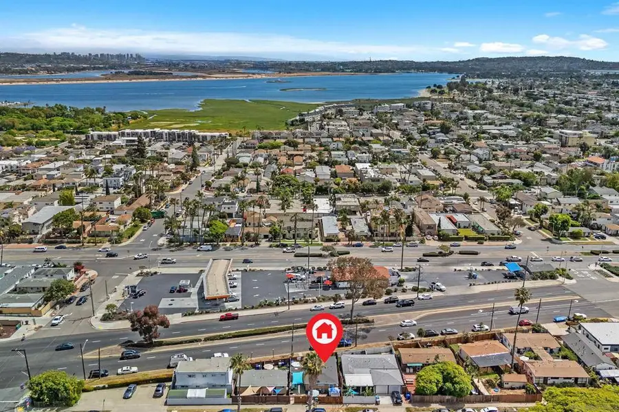 2052 Balboa Ave, San Diego, CA 92109 - #2