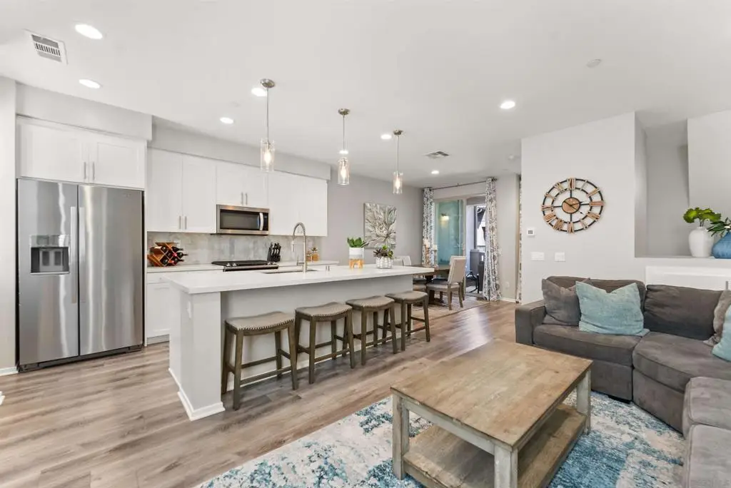 1291 Via Lucero, Oceanside, CA 92056 - #1