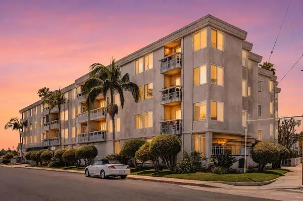 3833 Lamont St #2H, San Diego, CA 92109
