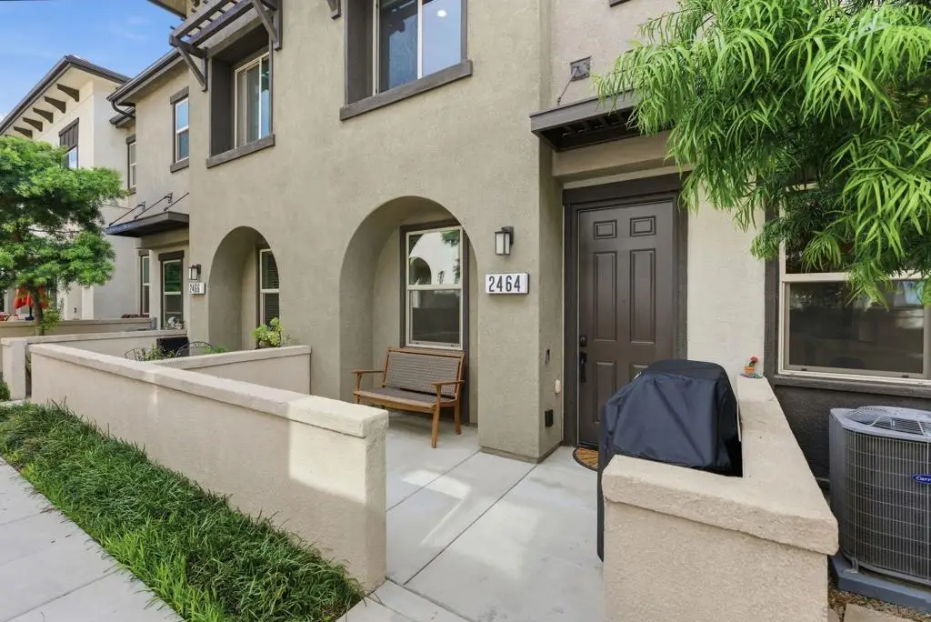 2464 Solara Lane, Vista, CA 92081 - #1