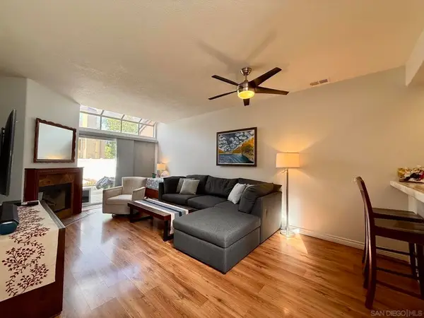 992 S Country Glen Way, Anaheim, CA 92808