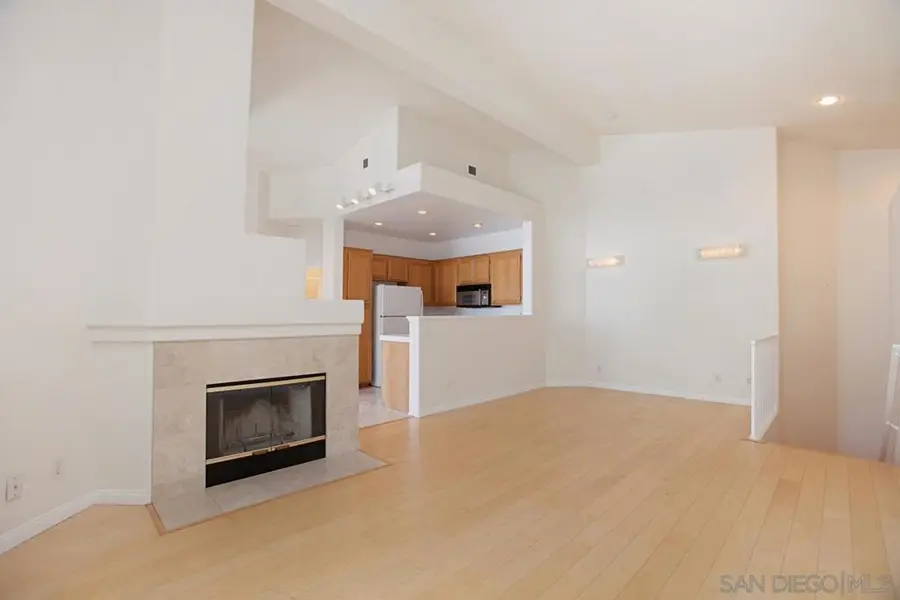5558 Renaissance Ave #1, San Diego, CA 92122 - #3